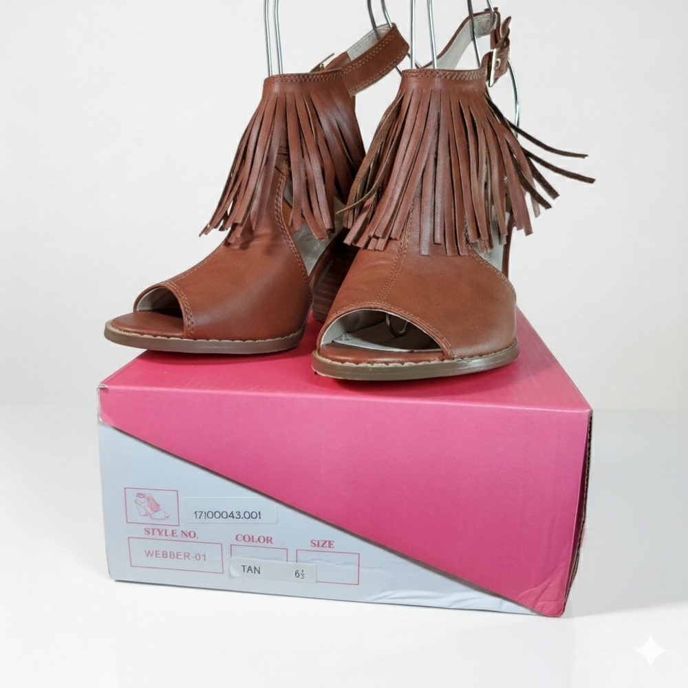 Nature Breeze Size 6.5 Brown Tan Sandal Block Vegan Leather Buckle Fringe Hippie - Picture 9 of 9